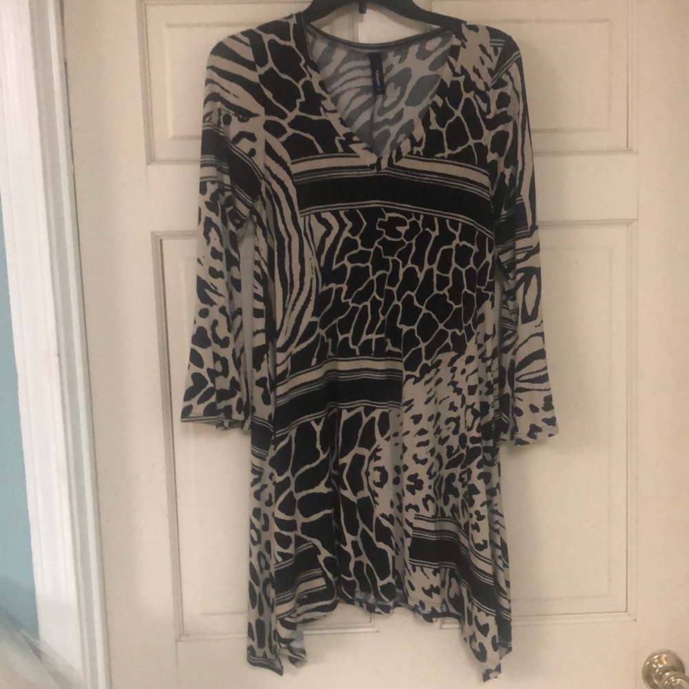 Yahada Tunic Top